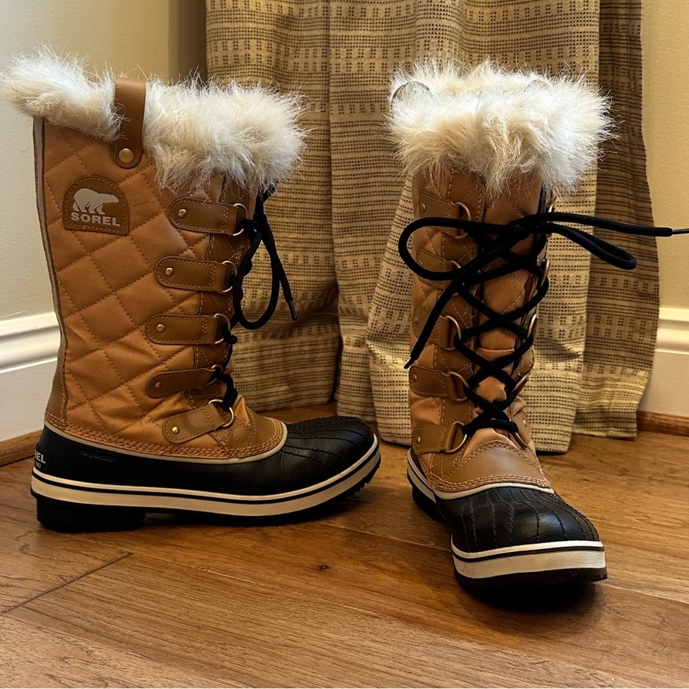 Sorel women’s Joan of Arctic boots